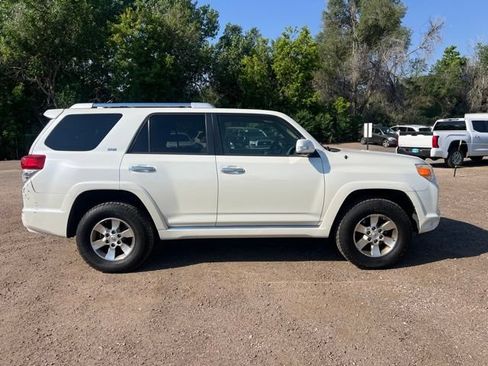 Used 2012 Toyota 4Runner SR5 AWD/4WD image 6