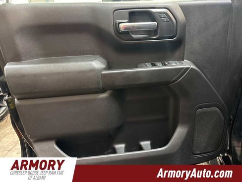 Used 2020 Chevrolet Silverado 1500 Custom w/ Custom Value Package image 7