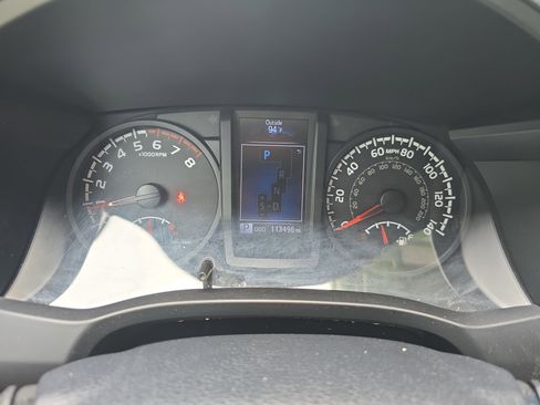 Used 2018 Toyota Tacoma SR w/ SR Convenience Package RWD image 20