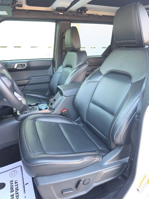 Used 2025 Ford Bronco Badlands AWD/4WD image 7