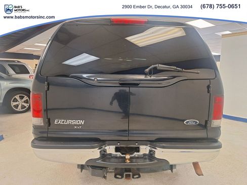 Used 2003 Ford Excursion XLT image 26