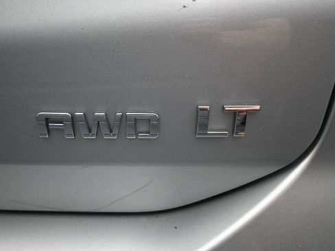 Used 2018 Chevrolet Equinox LT image 14