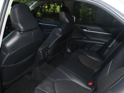 Used 2023 Toyota Camry XSE FWD image 15