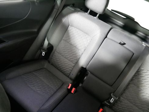 Used 2018 Chevrolet Equinox LT image 12