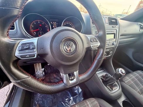 Used 2014 Volkswagen GTI Wolfsburg Edition image 11