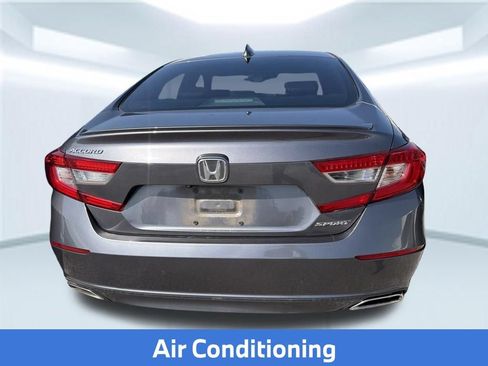 Used 2018 Honda Accord Sport image 9