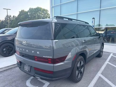 Used 2024 Hyundai Santa Fe SEL AWD/4WD image 3