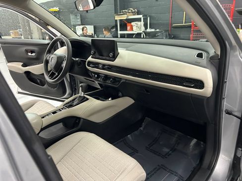 Used 2024 Honda HR-V LX image 24
