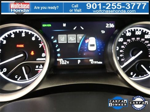 Used 2023 Toyota Camry XLE image 18