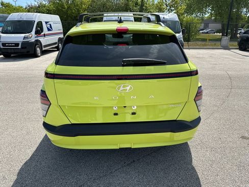 Used 2024 Hyundai Kona SEL FWD image 8