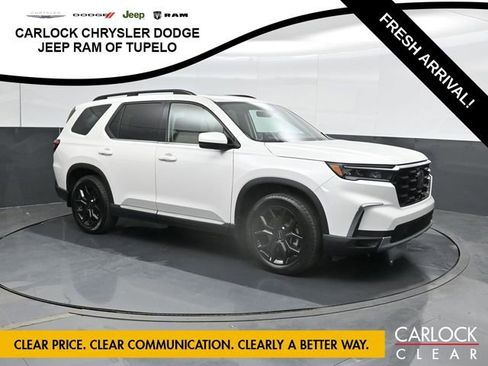 Used 2025 Honda Pilot Touring image 5