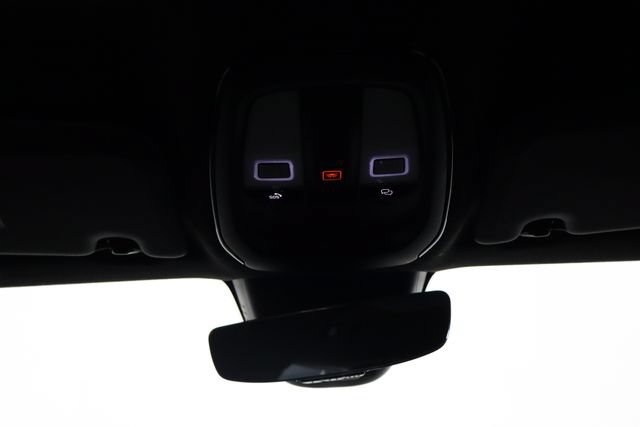 Used 2023 Volvo C40 P8 Recharge Plus AWD/4WD image 23