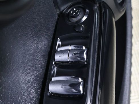 Used 2019 MINI Cooper Convertible FWD image 33
