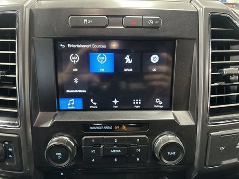 Used 2018 Ford F150 XLT w/ Equipment Group 302A Luxury AWD/4WD image 16