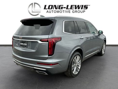 Used 2022 Cadillac XT6 Premium Luxury w/ Technology Package FWD image 7