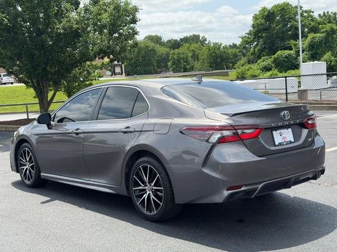 Certified 2021 Toyota Camry SE FWD image 9