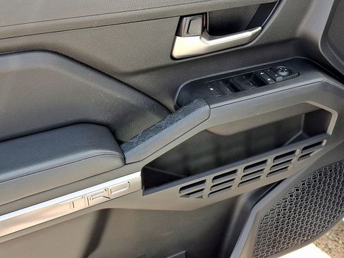 Used 2024 Toyota Tacoma TRD Off-Road image 12