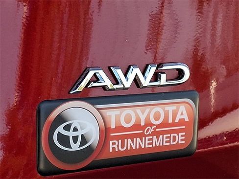 Certified 2024 Toyota Grand Highlander XLE image 30