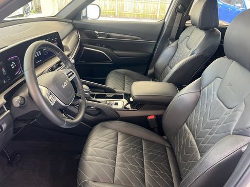 Certified 2025 Kia Telluride EX X-Line AWD/4WD image 4