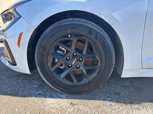 Used 2025 Kia K5 LXS image 30