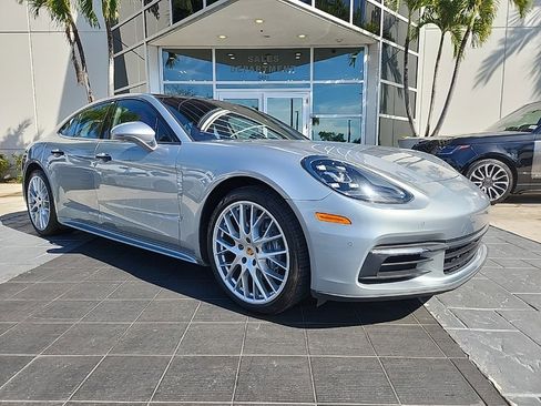 Used 2020 Porsche Panamera w/ Premium Package Plus image 1