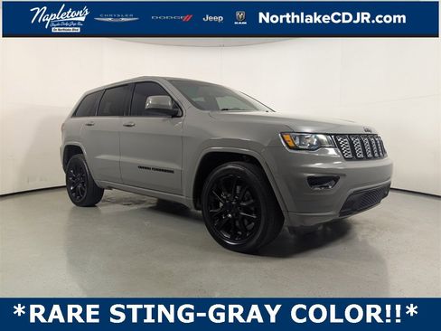 Used 2021 Jeep Grand Cherokee Laredo X image 1