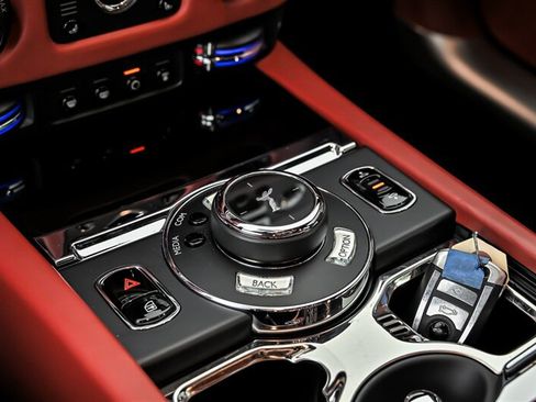 Used 2018 Rolls-Royce Ghost RWD image 36