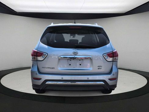 Used 2014 Nissan Pathfinder SV AWD/4WD image 7