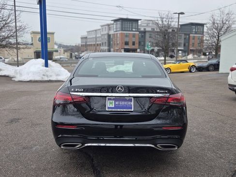Used 2022 Mercedes-Benz E 350 4MATIC Sedan image 5