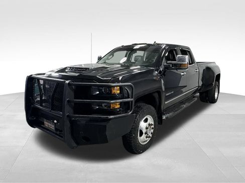 Used 2019 Chevrolet Silverado 3500 LTZ w/ Duramax Plus Package AWD/4WD image 4