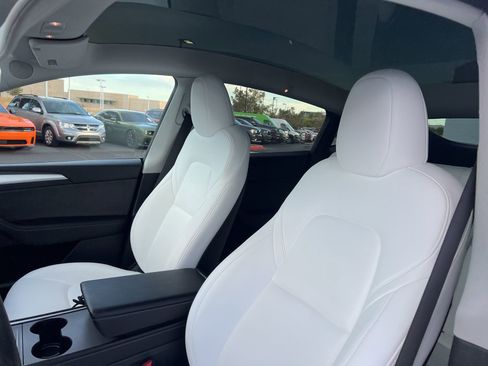 Used 2023 Tesla Model Y 2WD image 25