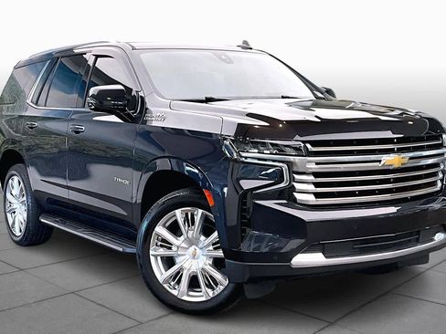 Used 2022 Chevrolet Tahoe High Country image 3