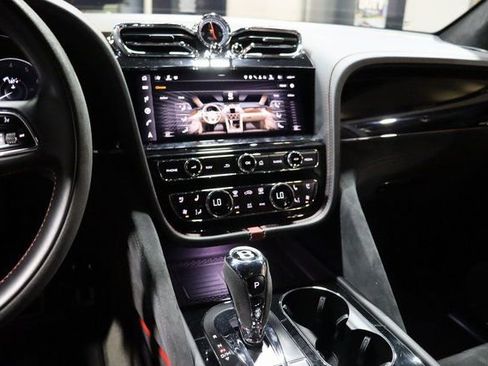 Used 2021 Bentley Bentayga Speed image 46