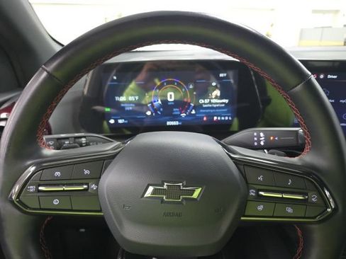 Used 2026 Chevrolet Equinox RS w/ LPO, Floor Liner Package FWD image 19
