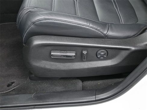 Used 2022 Honda CR-V Touring image 21