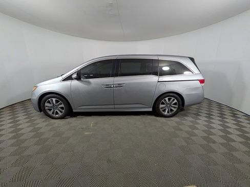 Used 2016 Honda Odyssey Touring image 18