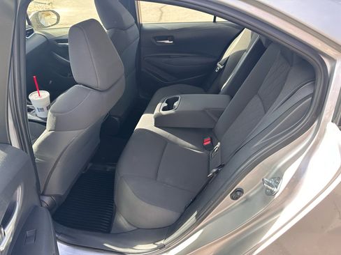 Used 2020 Toyota Corolla LE image 5