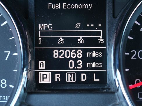 Used 2011 Nissan Rogue S image 20