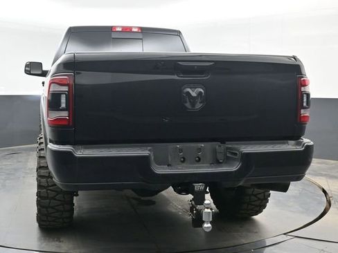 Used 2019 RAM 2500 Laramie w/ Black Appearance Package AWD/4WD image 13