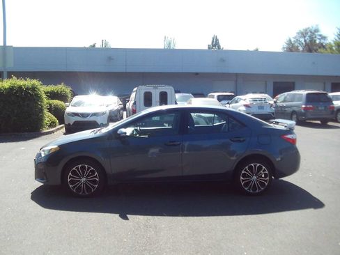 Used 2015 Toyota Corolla S FWD image 2