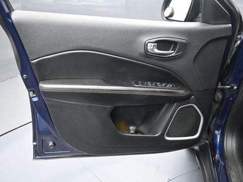 Used 2019 Jeep Compass Limited image 17