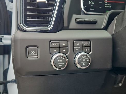 Used 2026 GMC Sierra 2500 Denali Ultimate AWD/4WD image 16