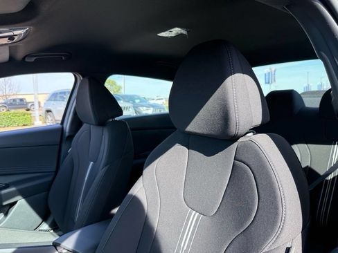 Used 2024 Hyundai Elantra SEL FWD image 22
