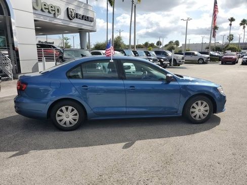 Used 2016 Volkswagen Jetta S image 8