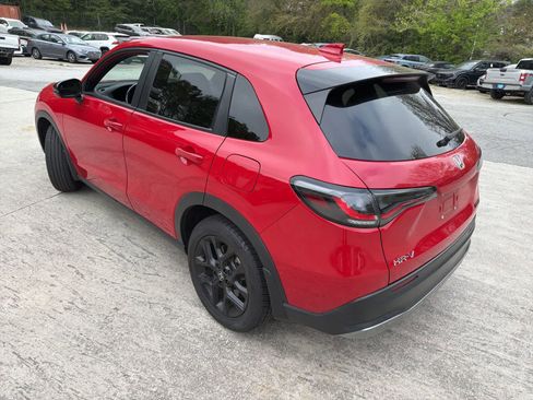 Certified 2024 Honda HR-V Sport image 8