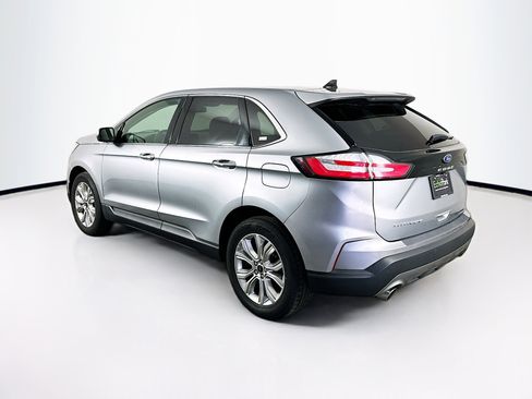 Used 2024 Ford Edge Titanium image 5