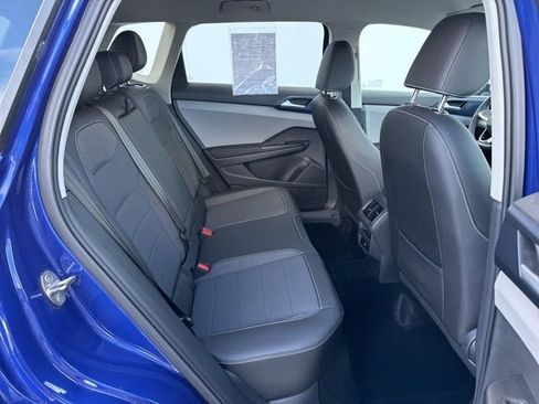 Certified 2024 Volkswagen Taos SE image 22