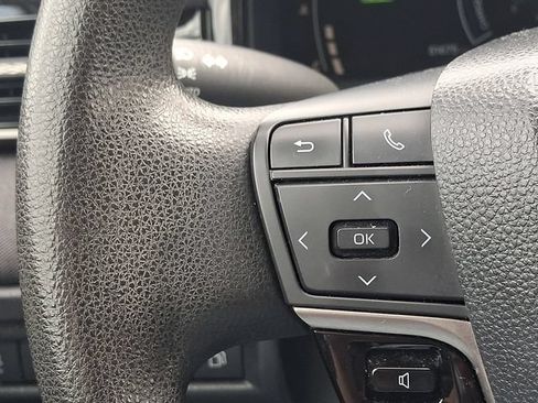 Used 2025 Toyota Camry LE FWD image 20