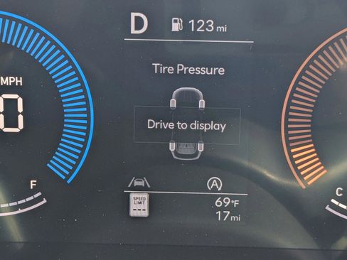 New 2026 Hyundai Tucson SEL image 30