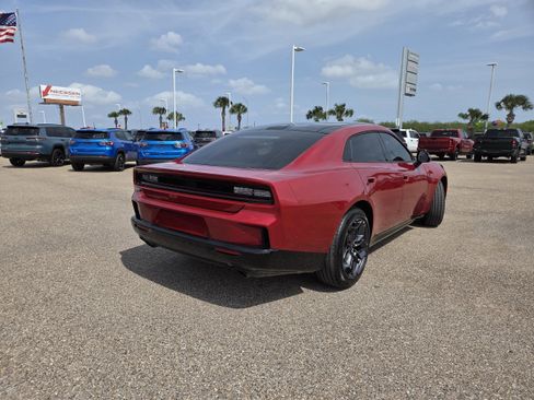 New 2026 Dodge Charger R/T AWD/4WD image 7